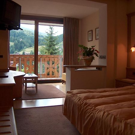 Hotel Catinaccio Rosengarten Moena Kültér fotó