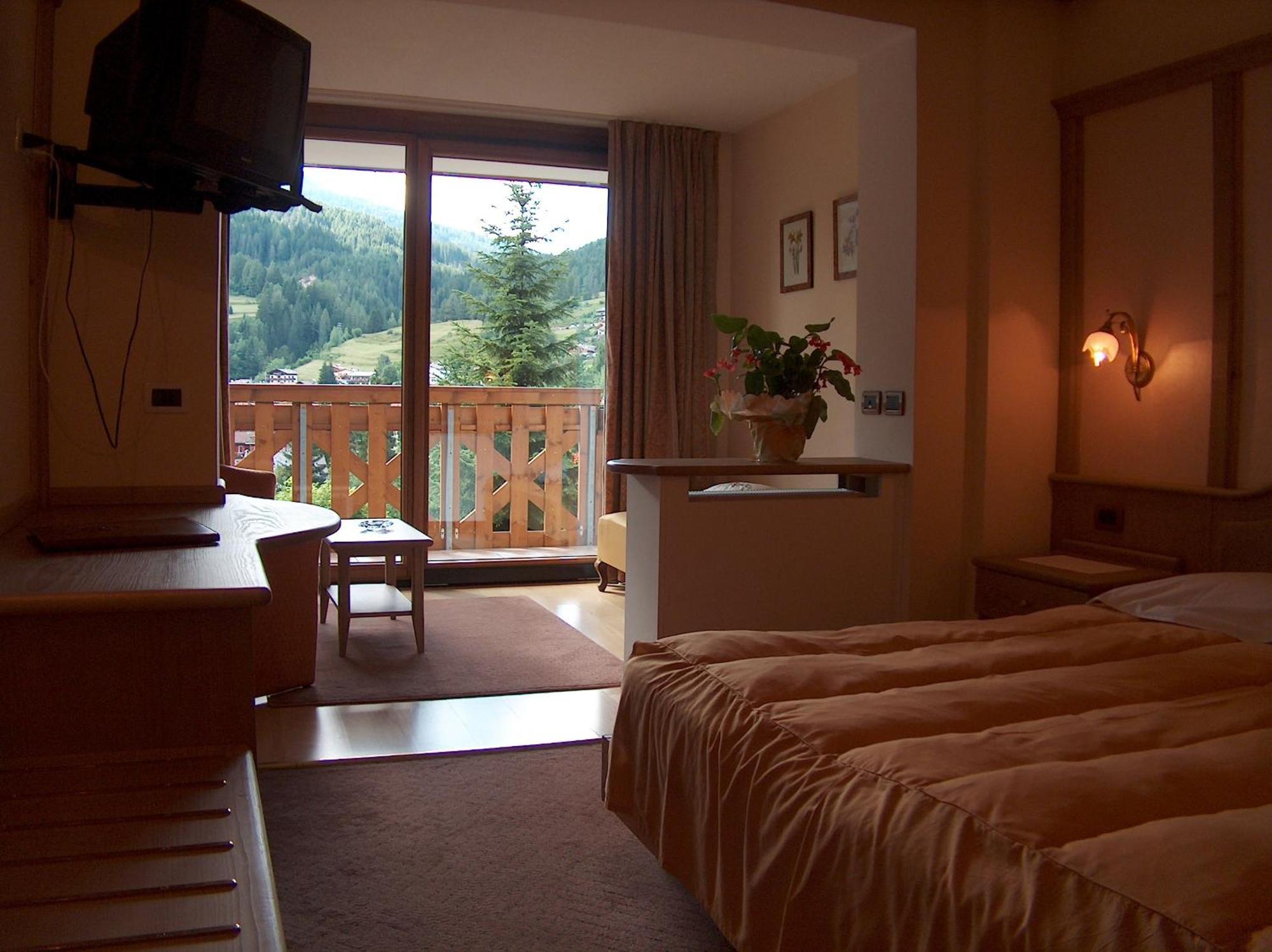 Hotel Catinaccio Rosengarten Moena Kültér fotó